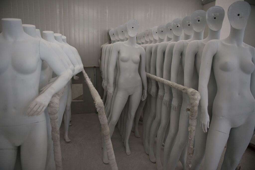 Mannequins are essential for the development of the fashion industry