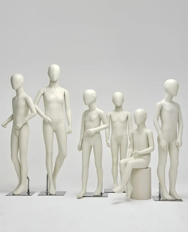 child mannequin full body visual merchandising clothes mannequin for sale in storefront window display Wholesale Bulk Factory - Richenmannequin A Mannequin Wholesale Factory