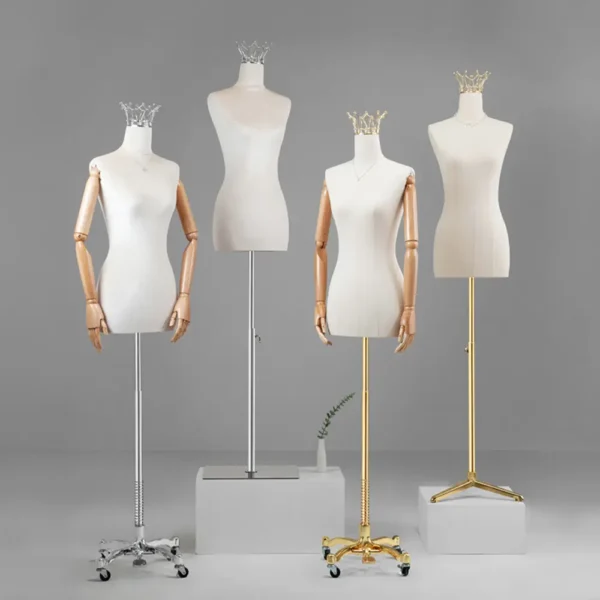 Bridal gown mannequin for wedding dress display and sale at bridal showers in wedding shop- Richenmannequin mannequin supplier