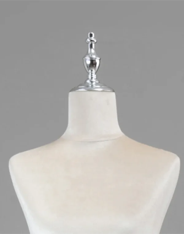 Bridal gown mannequin for wedding dress display and sale at bridal showers in wedding shop- Richenmannequin mannequin supplier