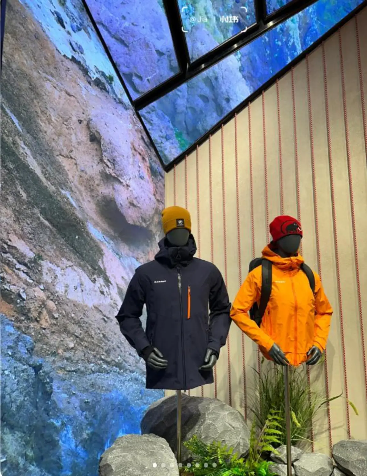 Mannequin Display 5
