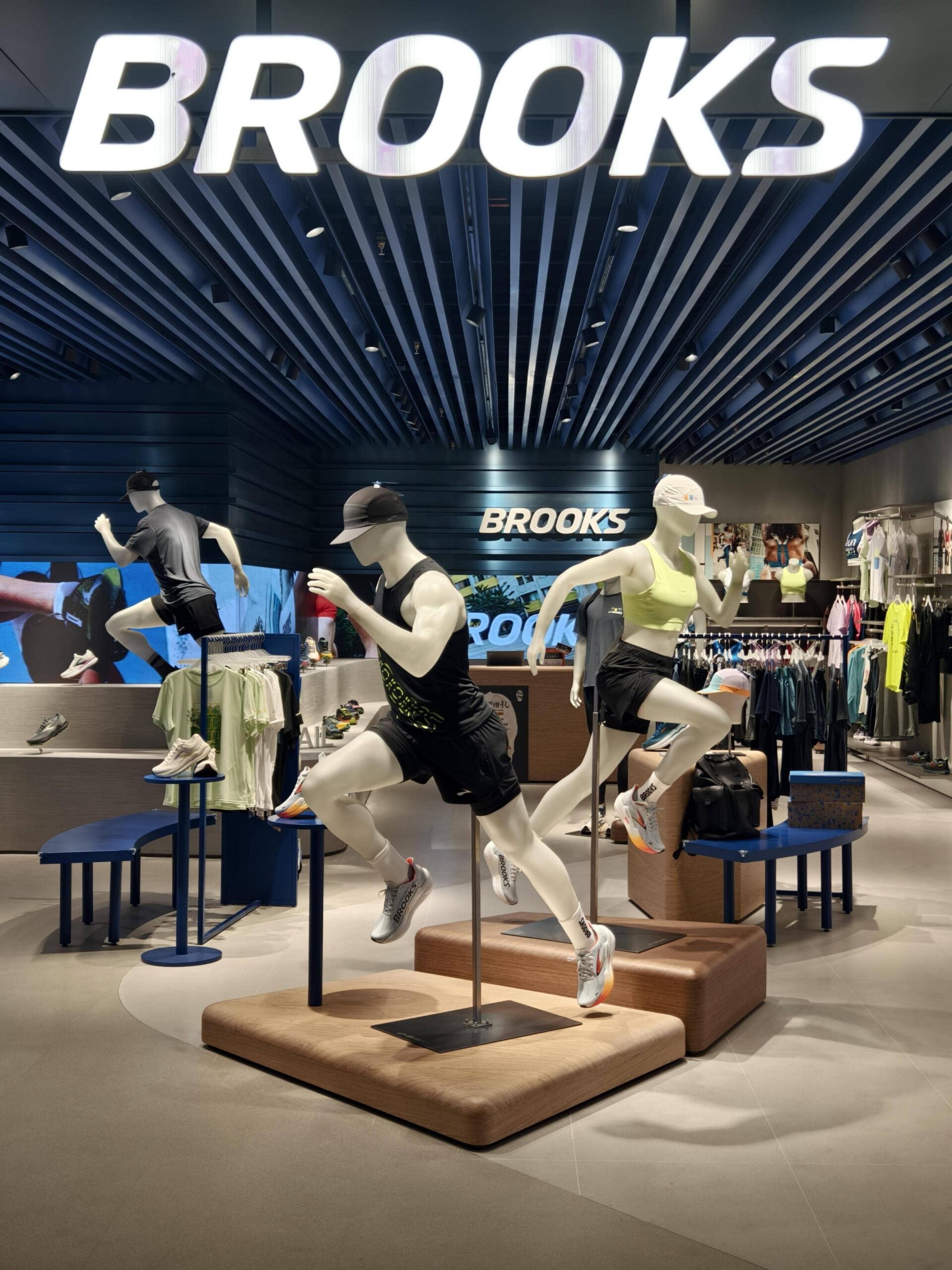 Morshopfitting mannequin production lines